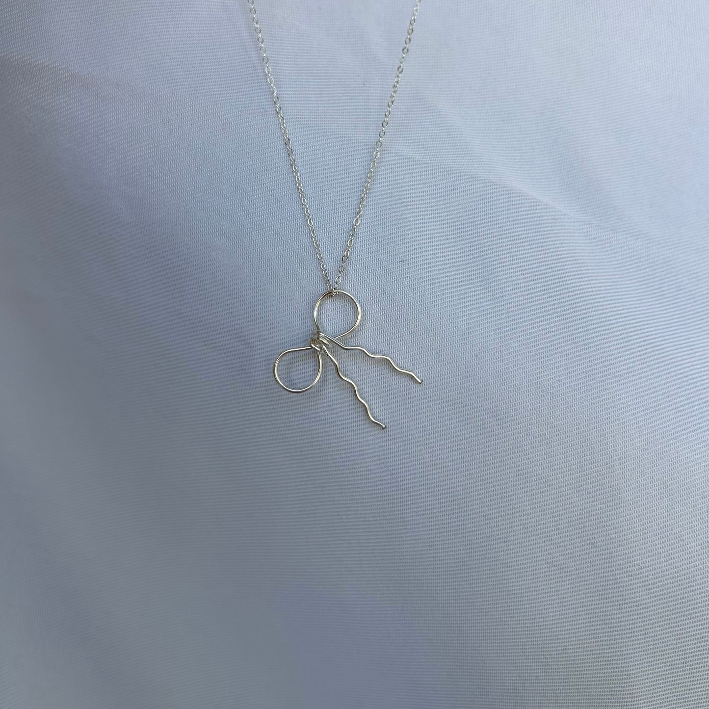 Bow Necklace