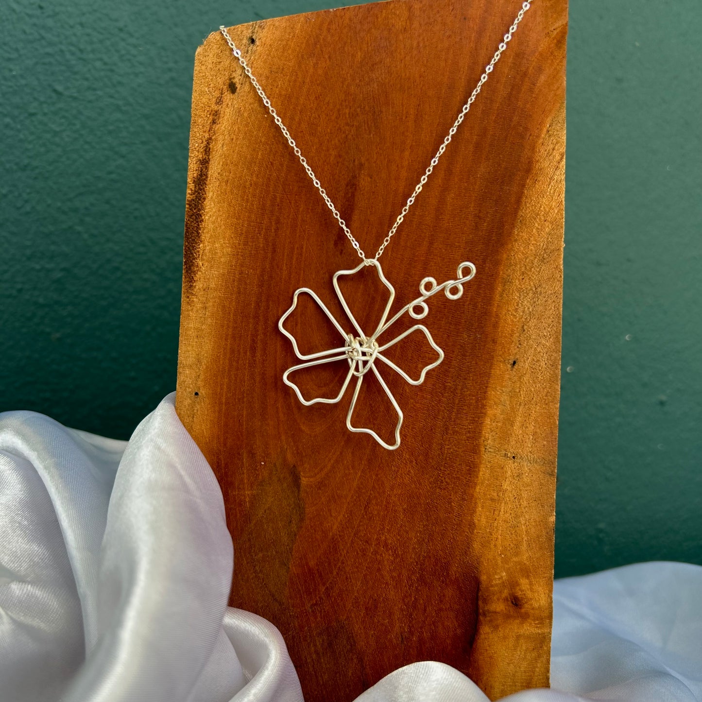 Flor de Maga Necklace
