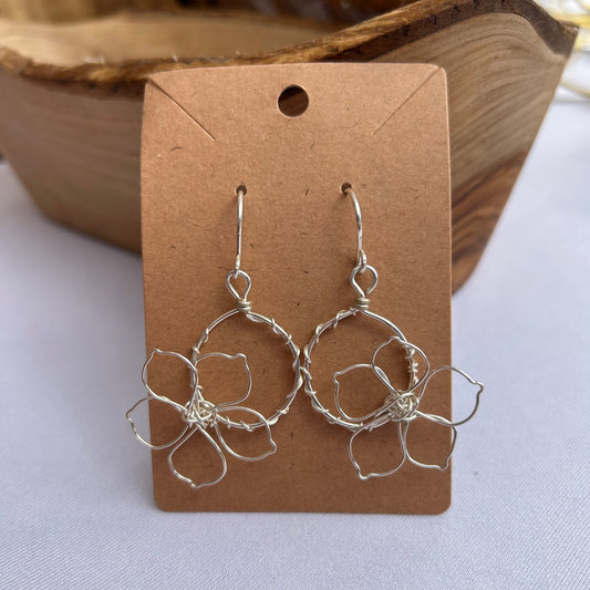 Mini flower earrings
