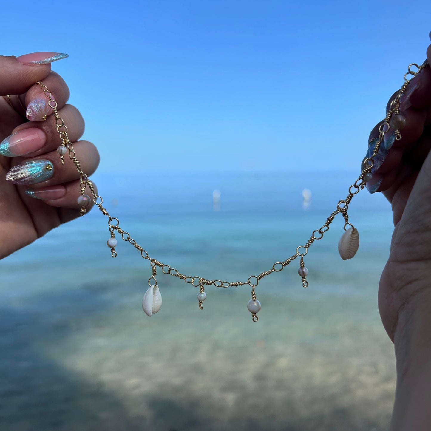 Beachy-chain Choker Necklace